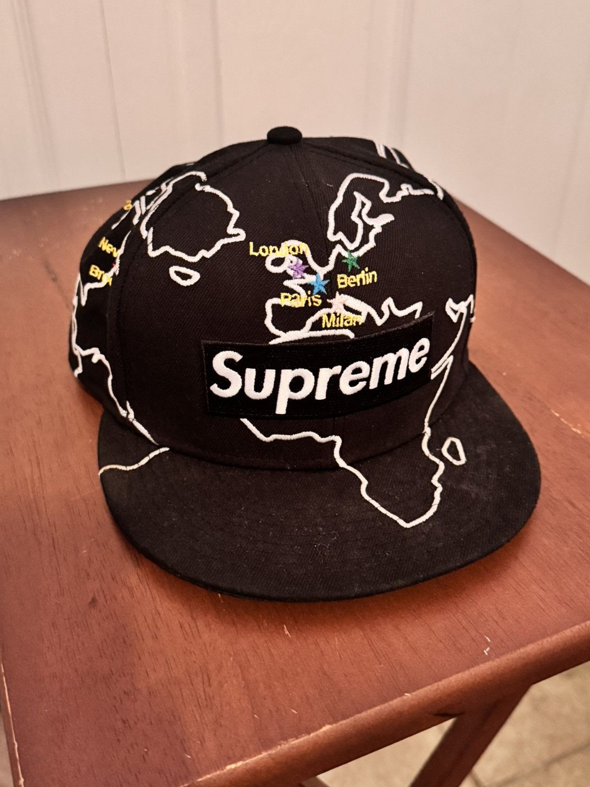 Supreme Supreme Worldwide Fitted Size ONE SIZE - 1 Thumbnail
