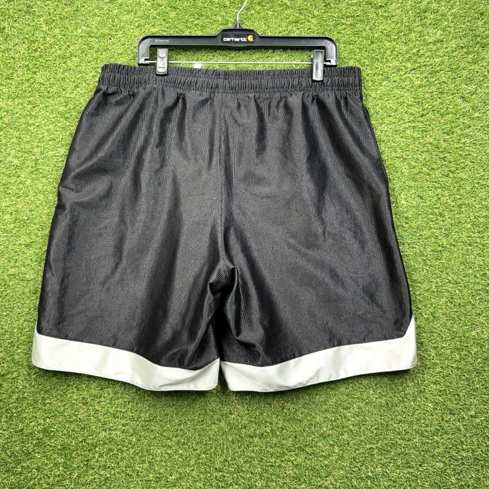 Nike Nike Satin Dazzle Shorts Mens XL Basketball Gym Sportswear Drawstring 90s Vintage Black Satin Nike Dazzle Mens XL Basketball Shorts Size US 36 / EU 52 - 2 Thumbnail