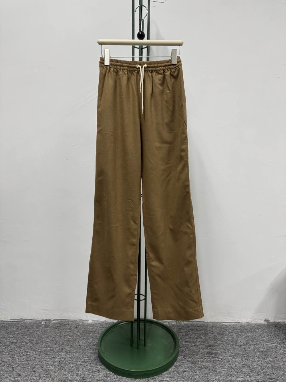 Celine Celine Cashmere Joggers Size 34 Size 25" / US 0 / IT 36 - 1 Thumbnail