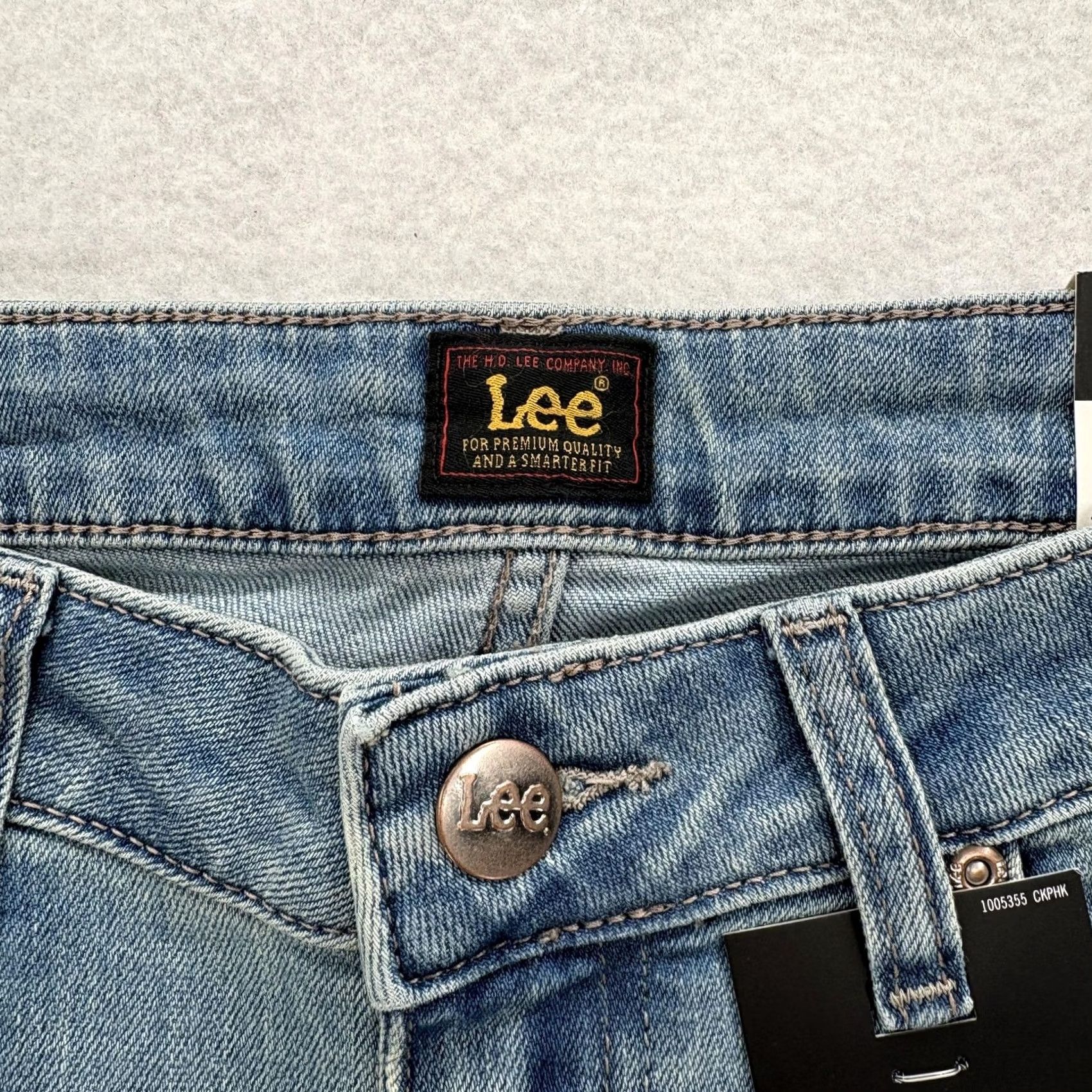 Lee Lee Jeans Womens 12 Tall Blue Light Wash Straight Mid Rise Stretch Denim NWT Size 34" / US 12 / IT 48 - 4 Thumbnail