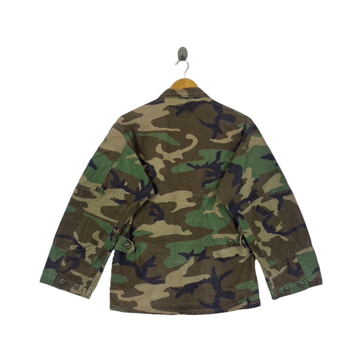 Vintage Vintage Combat Woodland Camouflage Shirt Mens Small Button Size US S / EU 44-46 / 1 - 3 Thumbnail