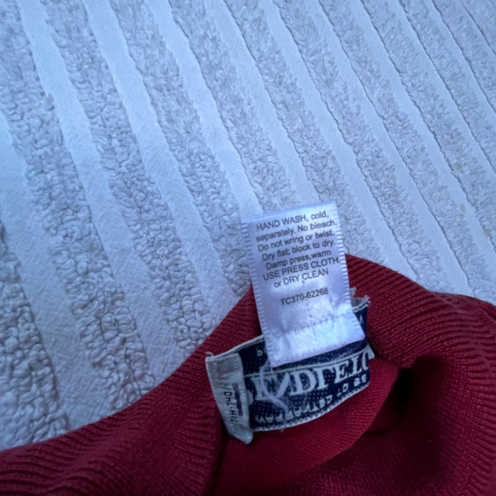 Pendleton Pendleton Women Sweater Red Large Mock Neck Long Sleeve Silk Blend Pullover Knit Size L / US 10 / IT 46 - 6 Thumbnail