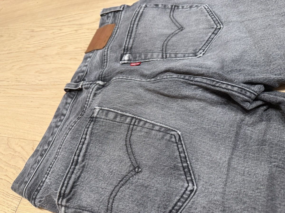 Levi's Levi’s Premium 501 ‘93 Grey Jeans Size US 33 - 7 Thumbnail