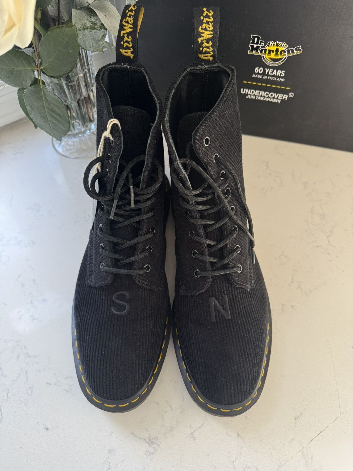 Dr. Martens × Undercover Undercover x Dr. Martens 1460 Black Corduroy Boots size US12 Size US 12 / EU 45 - 2 Thumbnail