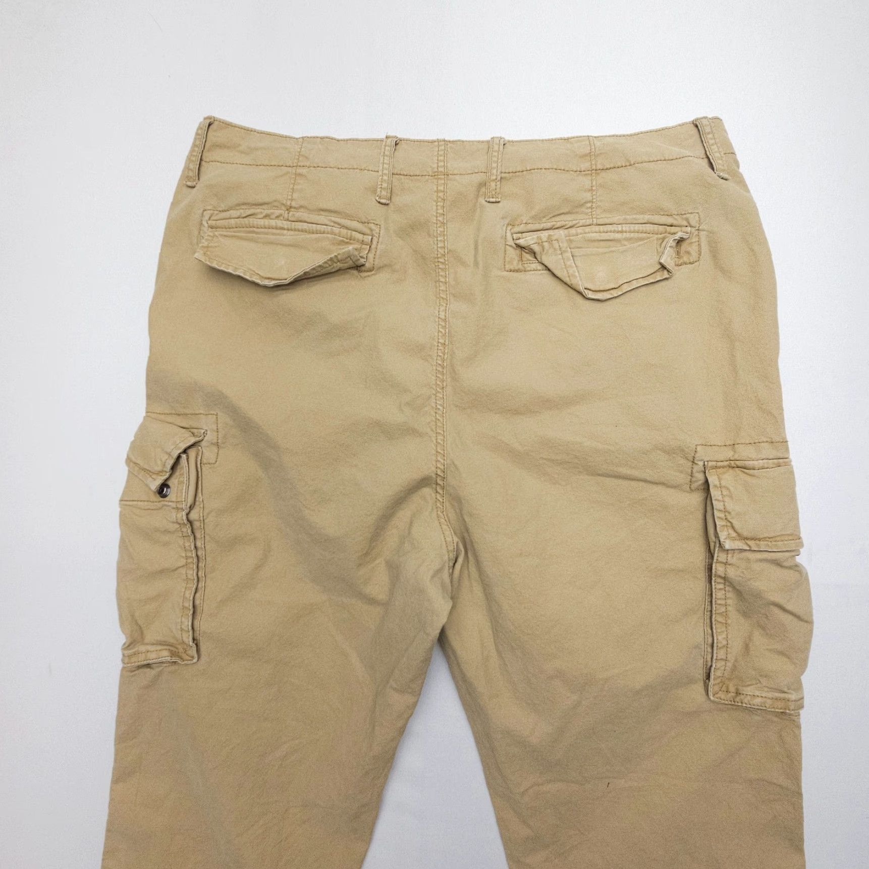 Old Navy Old Navy Cargo Pants Mens 40x34 Tan Cotton Blend Straight 5-Pocket Design 34 Inseam Regular Tailored for Casual Workwear Vintage No N/A Size US 40 / EU 56 - 8 Thumbnail