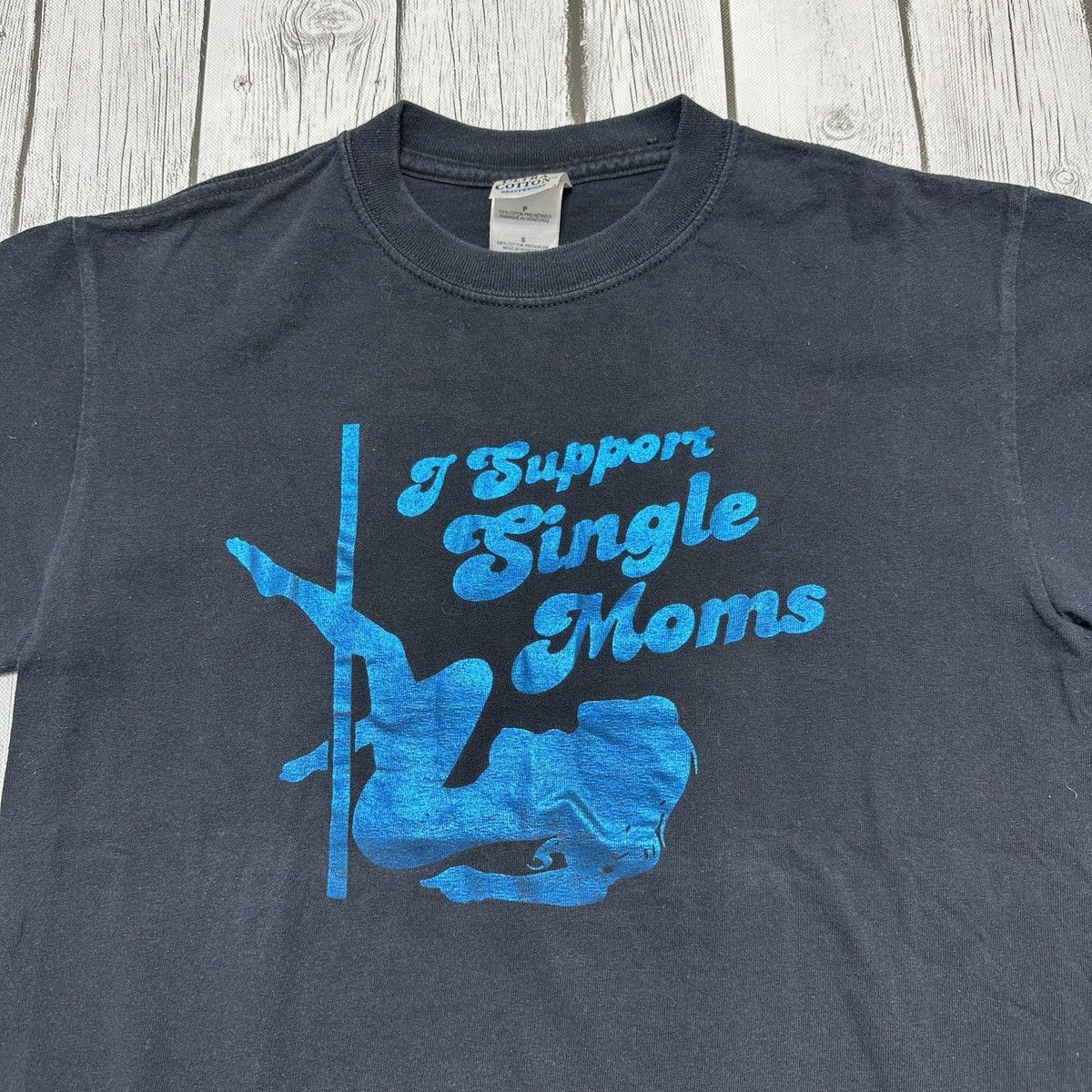 Gildan × Vintage Vintage I Support Single Moms tee Size US S / EU 44-46 / 1 - 3 Thumbnail