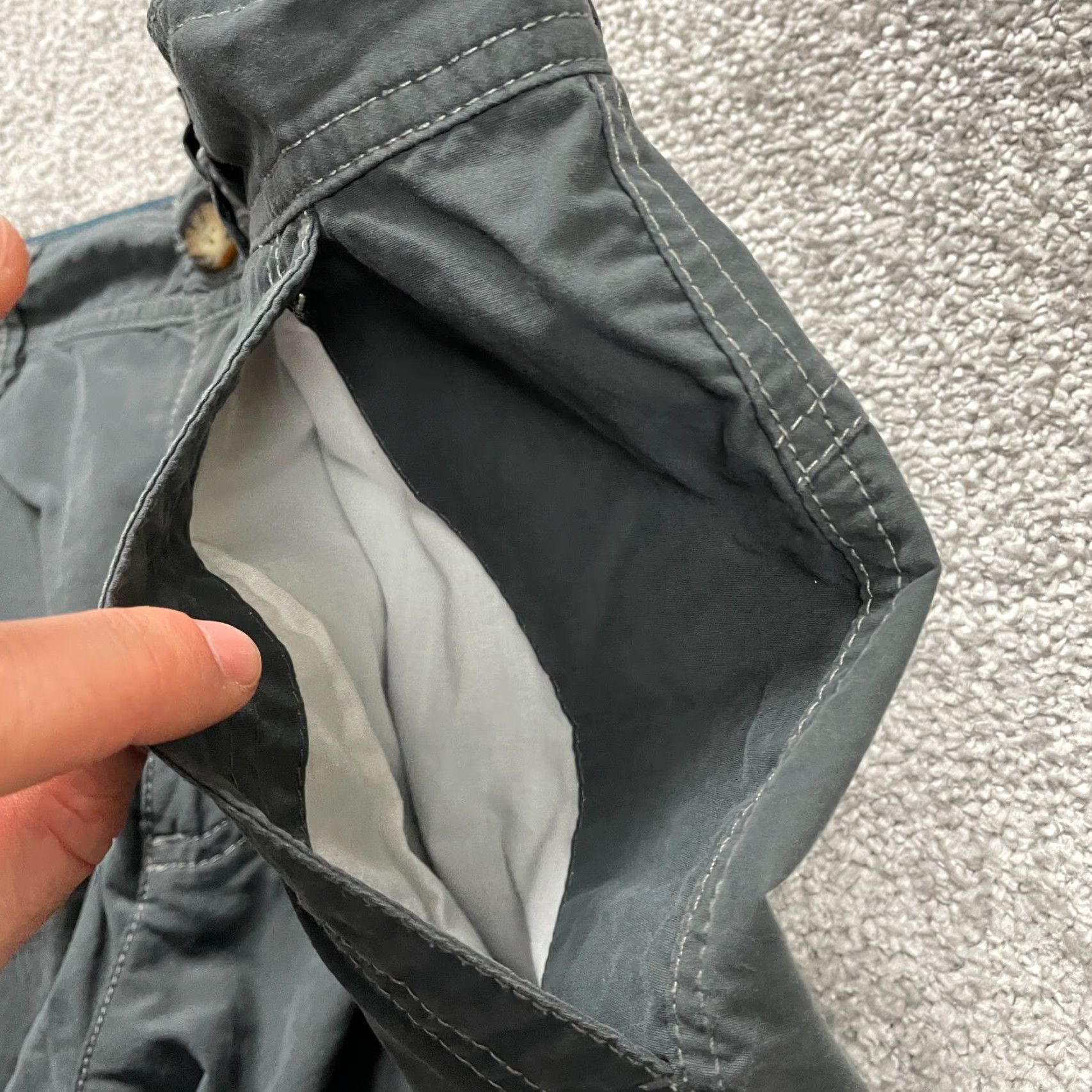 Vintage VINTAGE Columbia Mens Cargo Shorts 34x11 Gray Nylon Outdoor Hiking Activewear, Fall Spring Summer Size US 34 / EU 50 - 6 Thumbnail