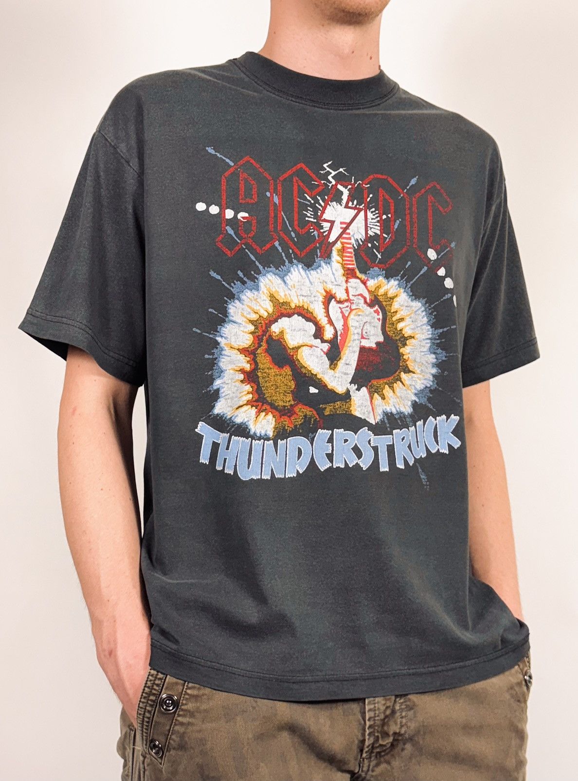 AC/DC × Band Tees × Vintage 90s Vintage ACDC Thunderstruck Faded Rock Tee T-Shirt Size US L / EU 52-54 / 3 - 2 Thumbnail