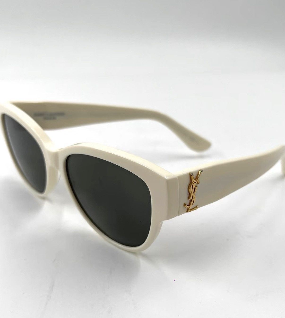 Saint Laurent Paris Saint Laurent Cat Eye Sunglasses With Logo Temple K12 Size ONE SIZE - 1 Thumbnail