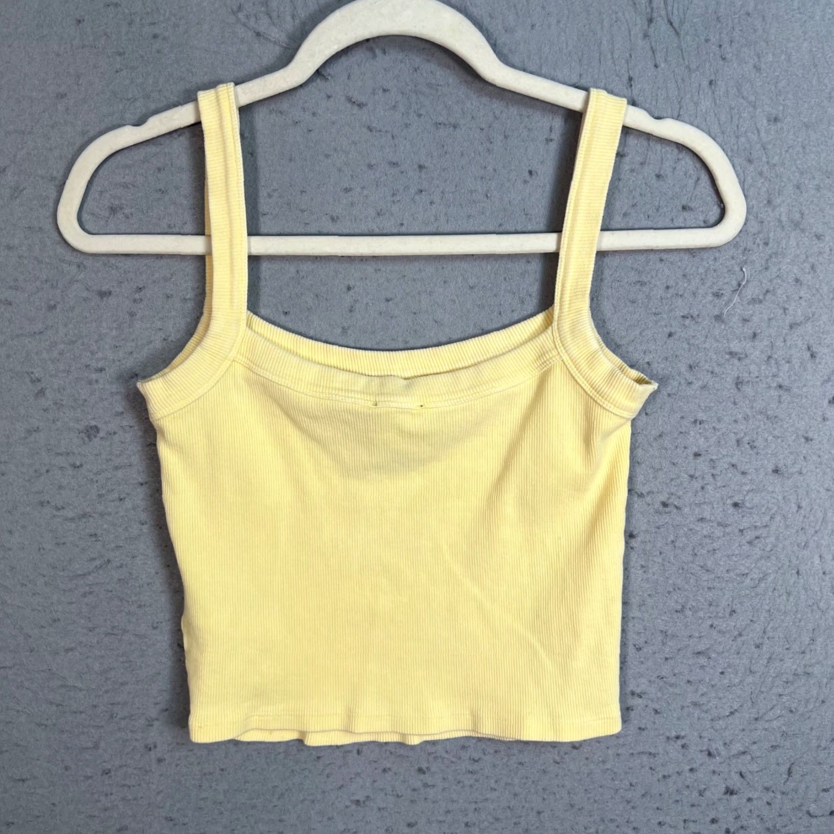 Urban Outfitters VINTAGE Urban Outfitters BDG Womens Size Small Yellow Ribbed Tank Top Size S / US 4 / IT 40 - 2 Thumbnail