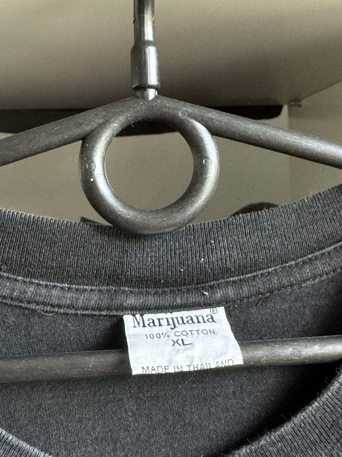 Band Tees Vintage 90s Marihuana Smoking Ganja Printed T Shirt Size US XL / EU 56 / 4 - 3 Thumbnail
