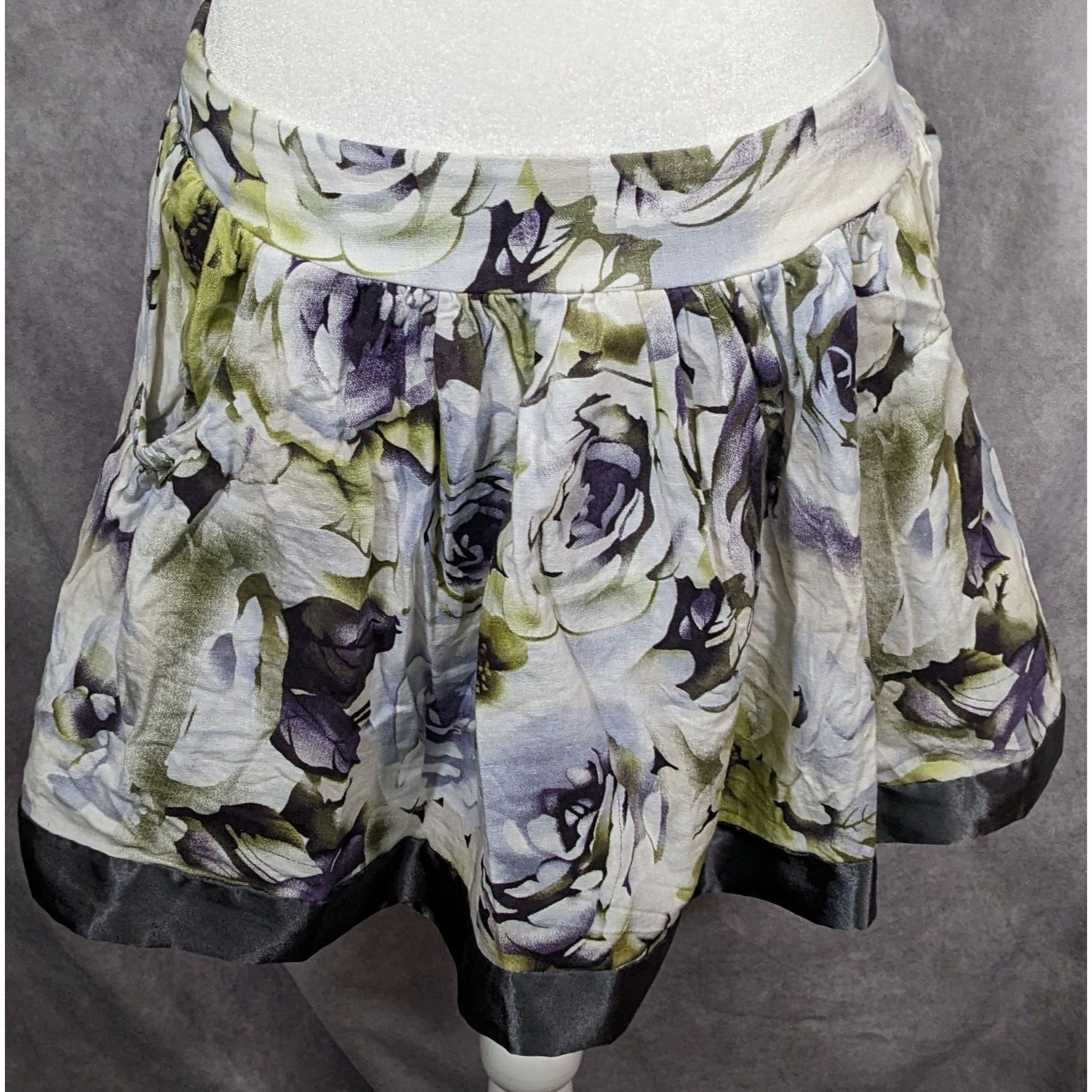 Other M Butterfly Cottagecore White And Green Floral Skirt Size 27" / US 4 / IT 40 - 5 Thumbnail