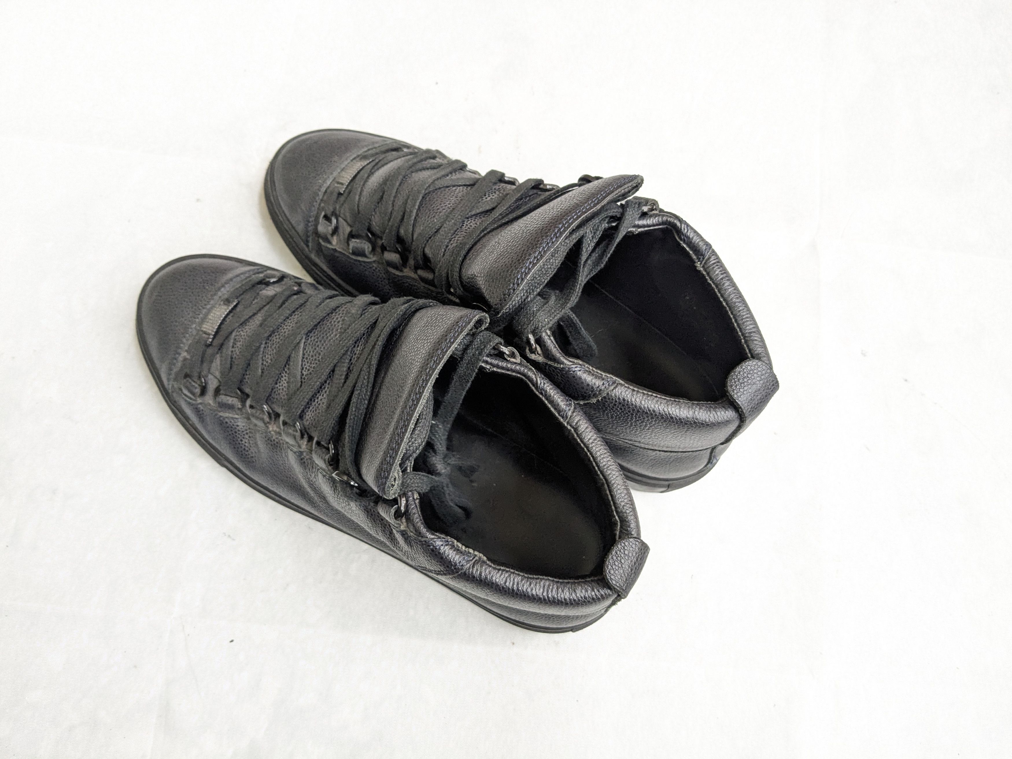 Balenciaga Balenciaga Arena Navy Blue Black 7 40 High Tops Leather Size US 8 / EU 41 - 14 Thumbnail