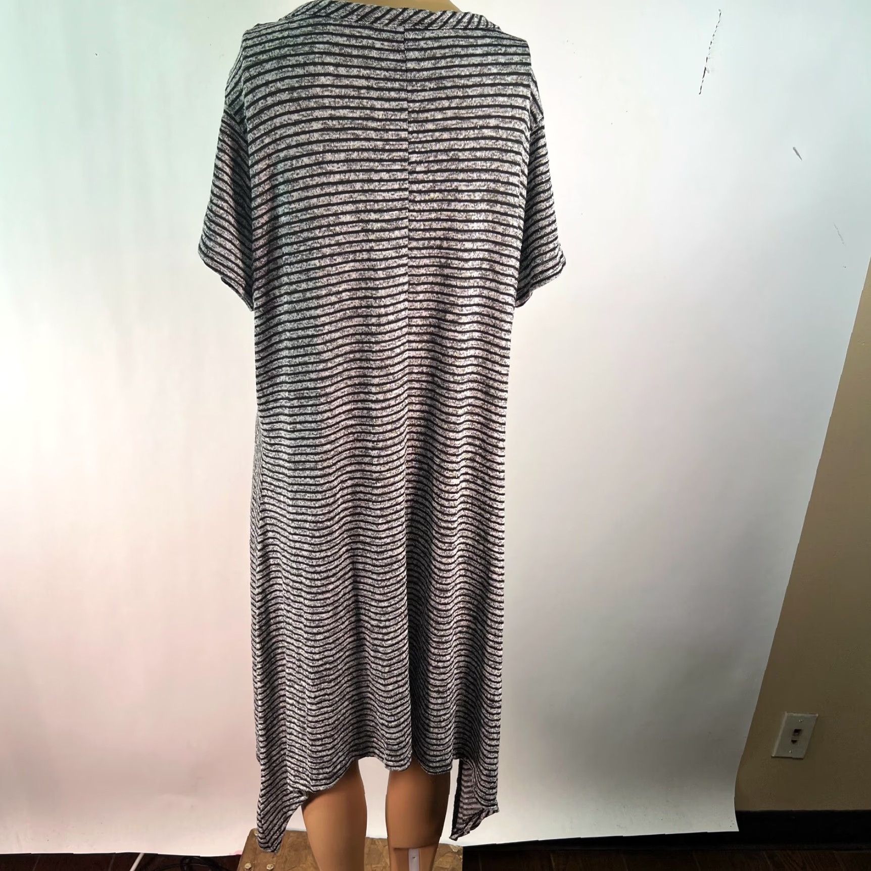Vintage Vtg Rue Striped Short Sleeves Scoop Neck Gray Sweater Dress Plus Size 2X Womens Vintage Gr ay Size XXL / US 16-18 / IT 52-54 - 2 Thumbnail