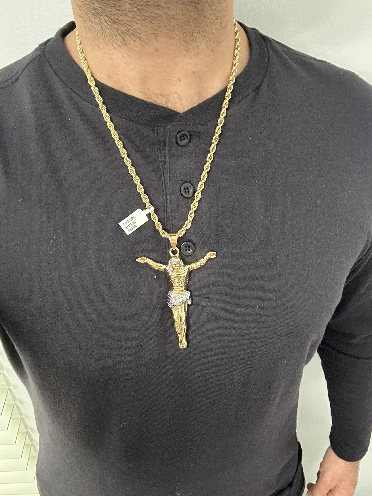 Other New gold plated jesus pendant and chain Size ONE SIZE - 8 Thumbnail