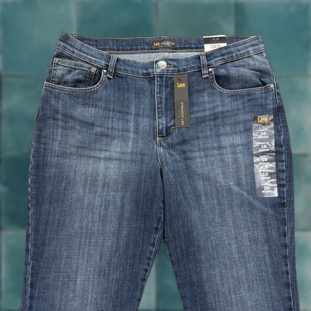 Lee Lee Jeans Womens 16 Blue Relaxed Fit Straight Leg Mid Rise Stretch Denim NWT Size 38" / US 16 / IT 52 - 1 Thumbnail
