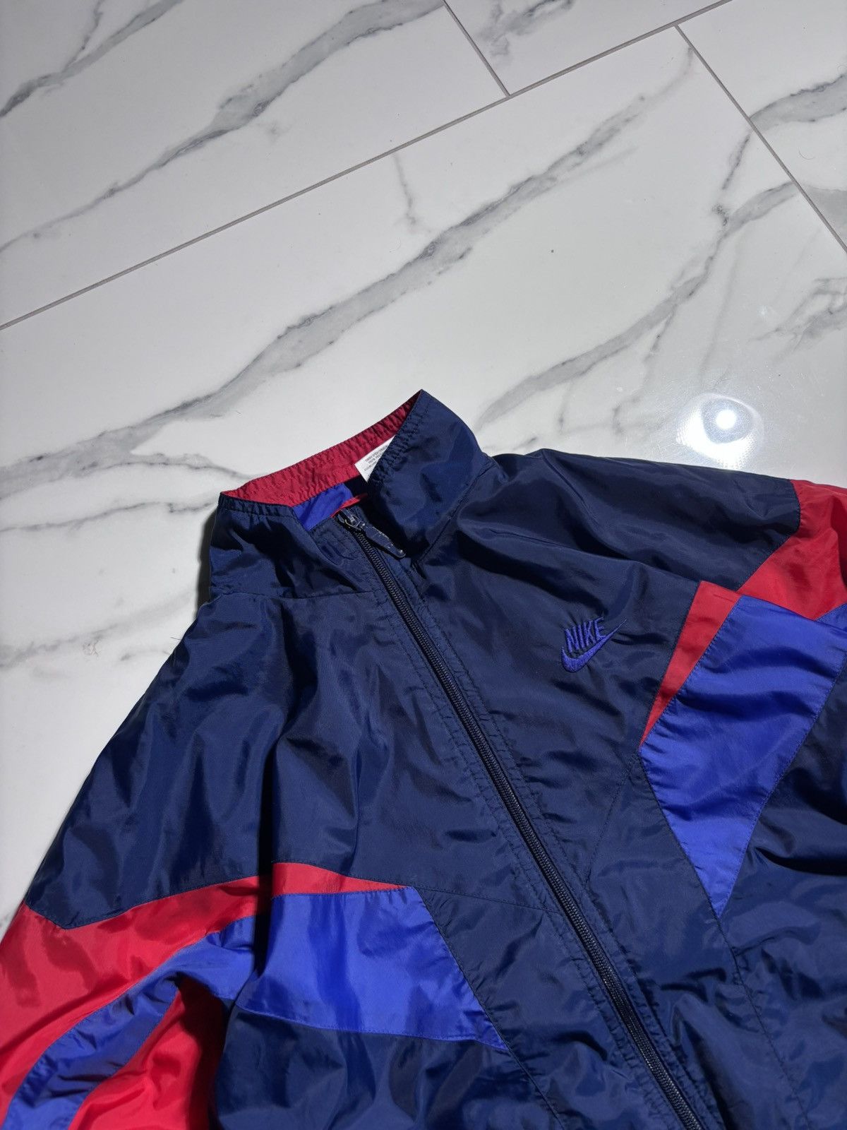 Nike Vintage 90’s Nike Track Suit Nylon Jacket Big Swoosh Retro Size L / US 10 / IT 46 - 5 Thumbnail