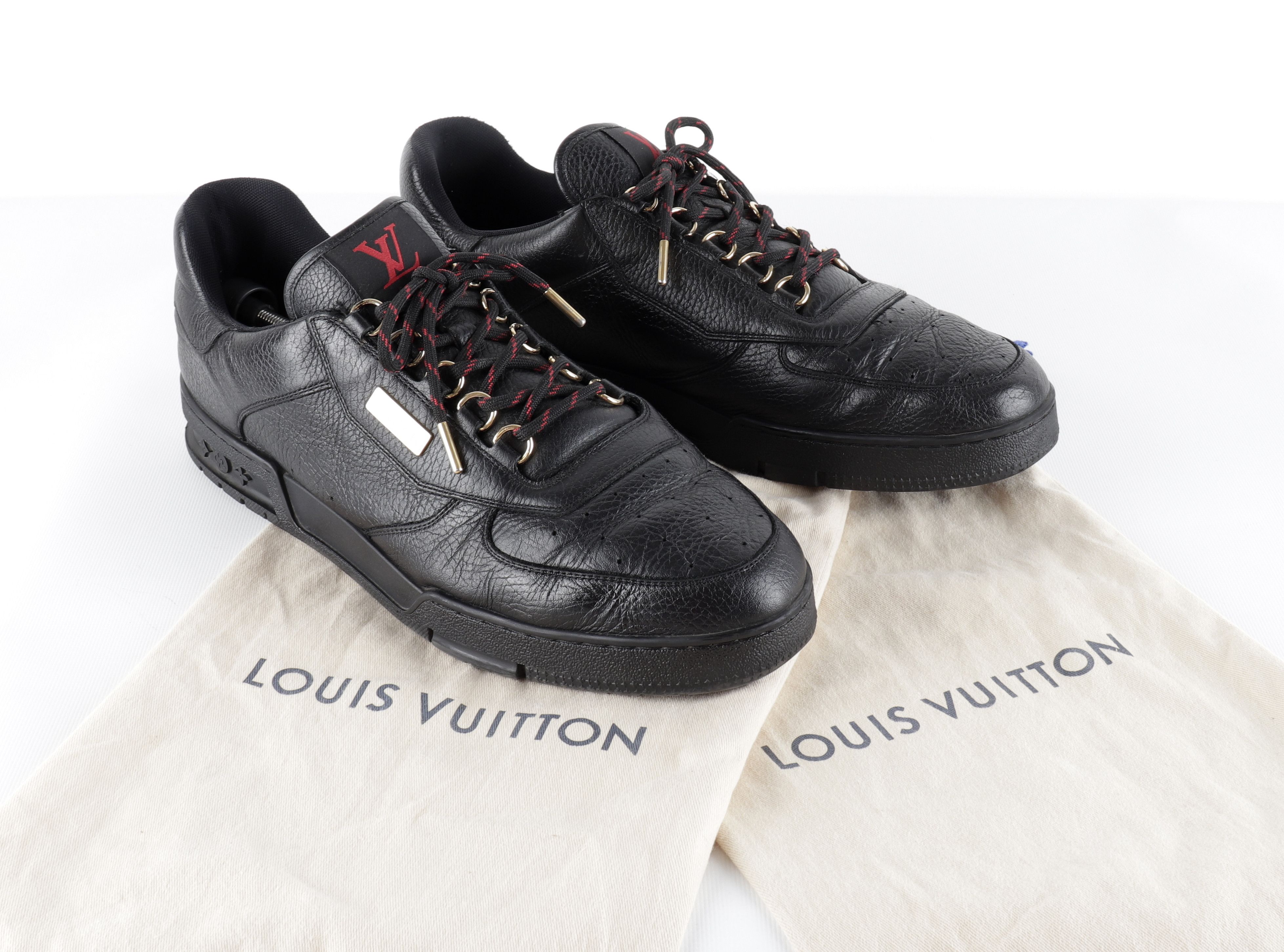 Louis Vuitton LOUIS VUITTON Black Leather Gold Hardware LV Logo Sneakers Size US 12 / EU 45 - 2 Thumbnail