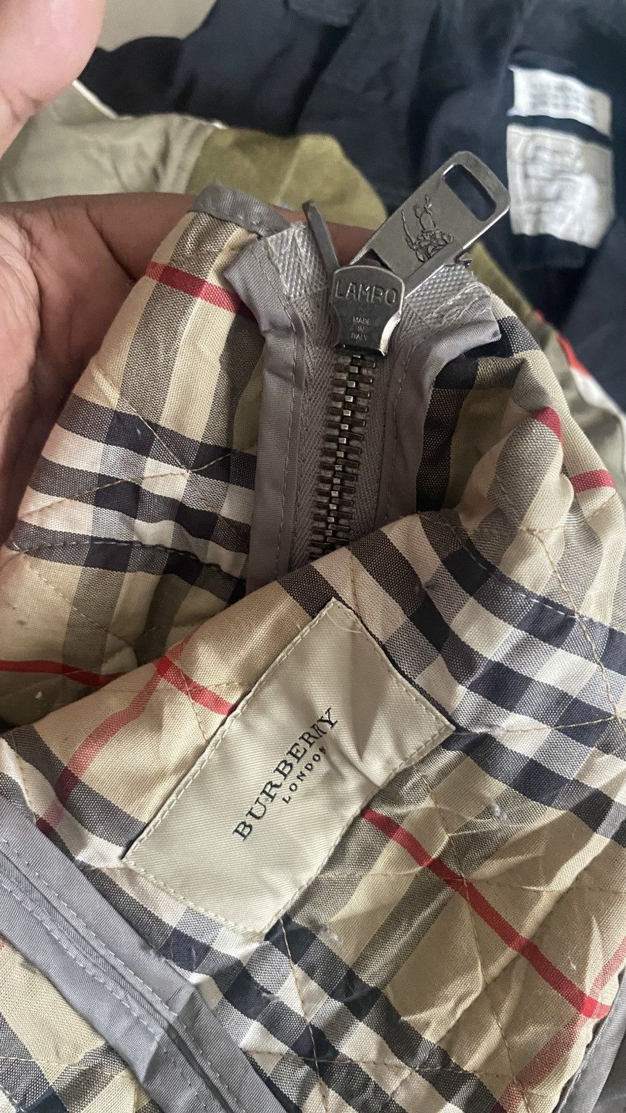 Burberry Burberry Quilted Jacket Size M / US 6-8 / IT 42-44 - 5 Thumbnail