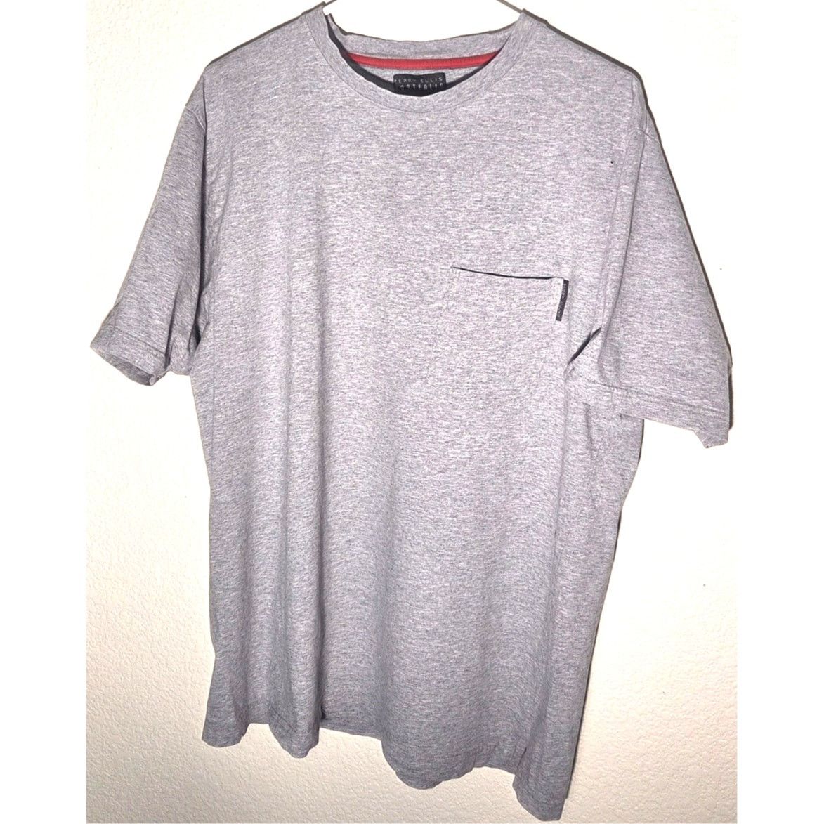 Perry Ellis Stylish Perry Ellis Men's Large Grey Pocket T-Shirt Size US L / EU 52-54 / 3 - 3 Thumbnail