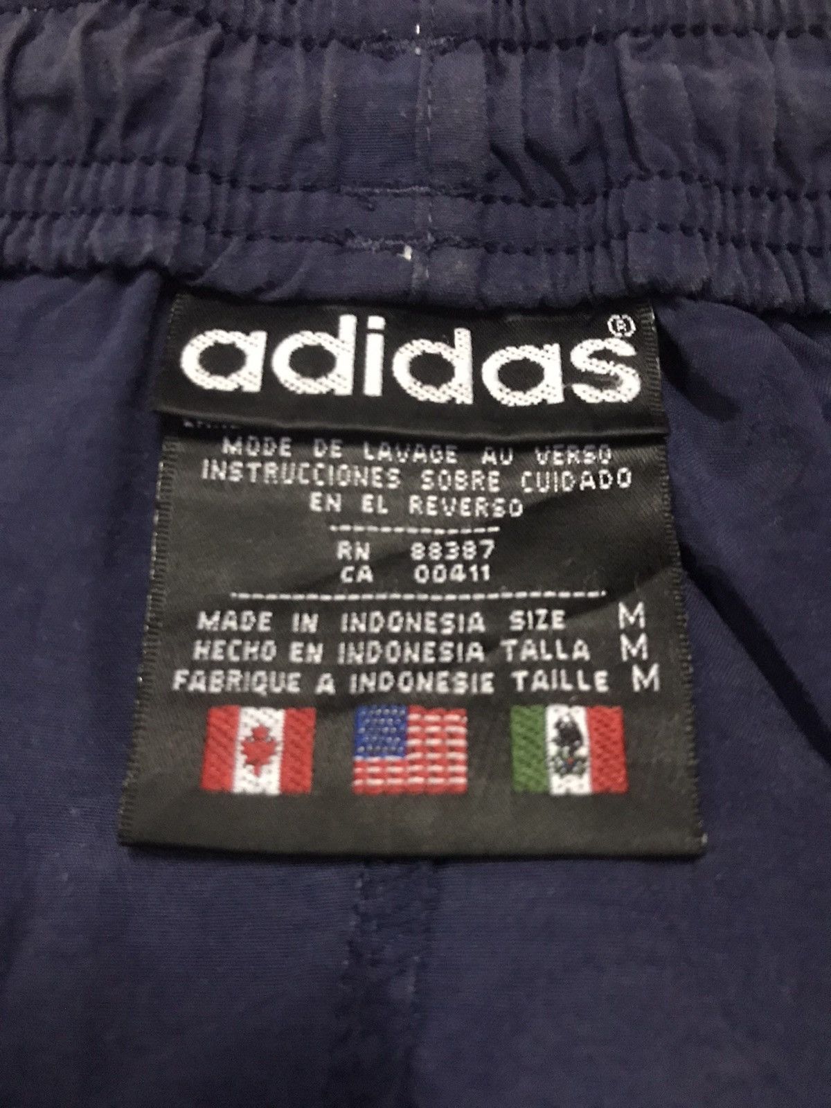Adidas Adidas short pants size M Size US 30 / EU 46 - 4 Thumbnail