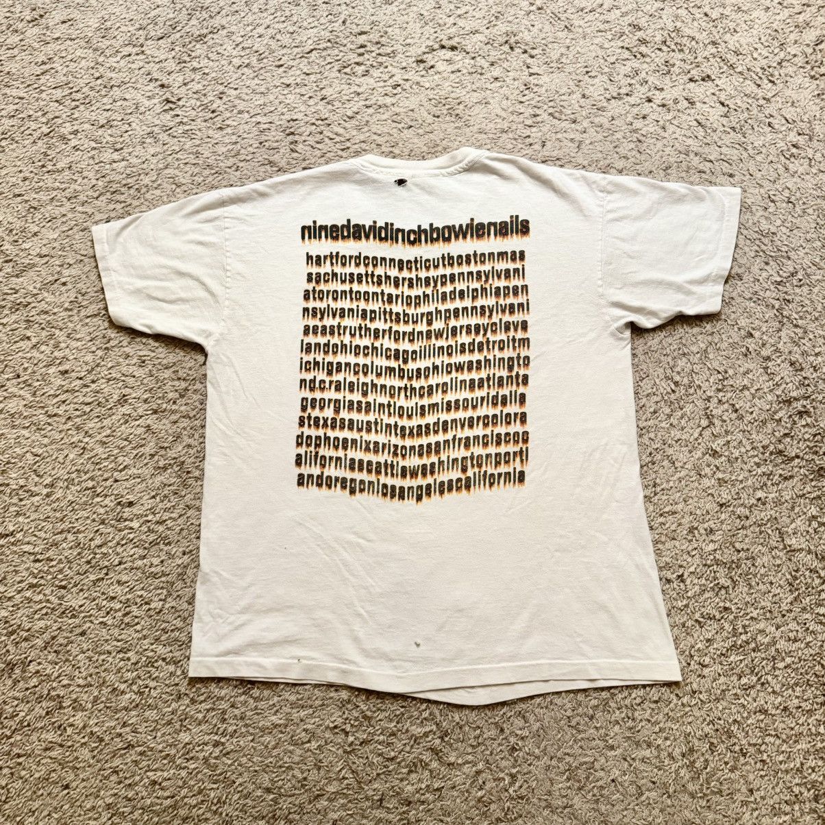 Vintage Vintage 1995 Nine Inch Nails & David Bowie Tour Tee Size US XL / EU 56 / 4 - 6 Thumbnail