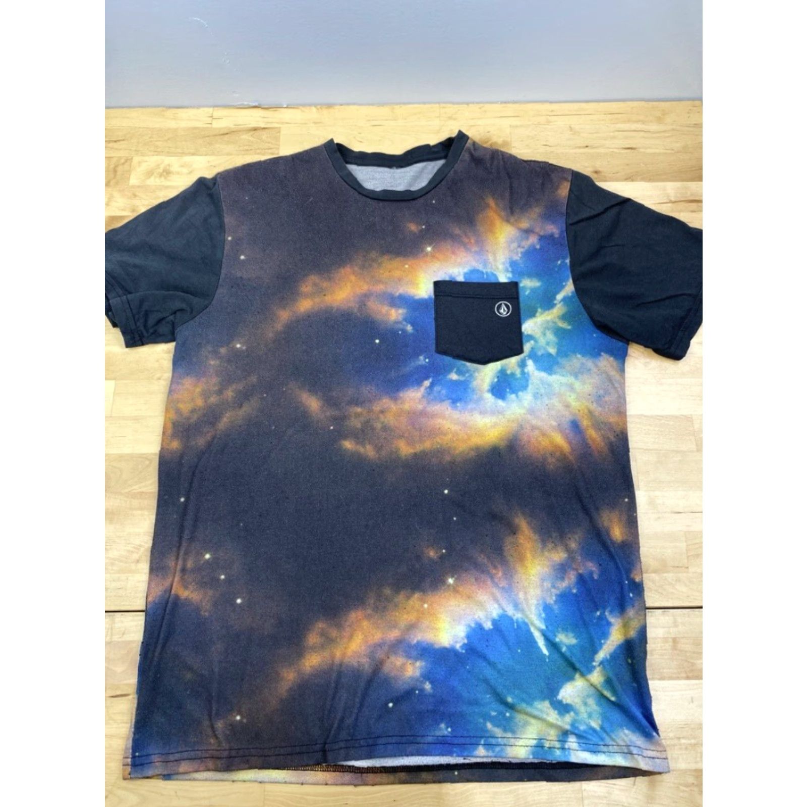 Volcom Volcom T-Shirt Space Beach Space Design Size M Short Sleeve Black Mens Regular Size US 31 - 2 Thumbnail