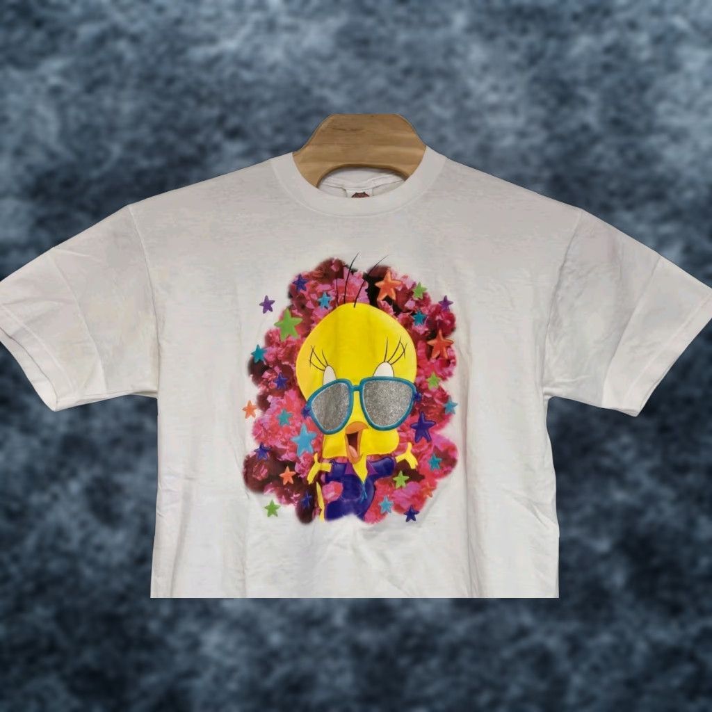 Vintage VINTAGE Looney Tunes Tweety Bird T-Shirt Size XL Men 90s White Cotton Short Sleeve Crew Neck Graphic Print 1997 Size US XL / EU 56 / 4 - 1 Thumbnail