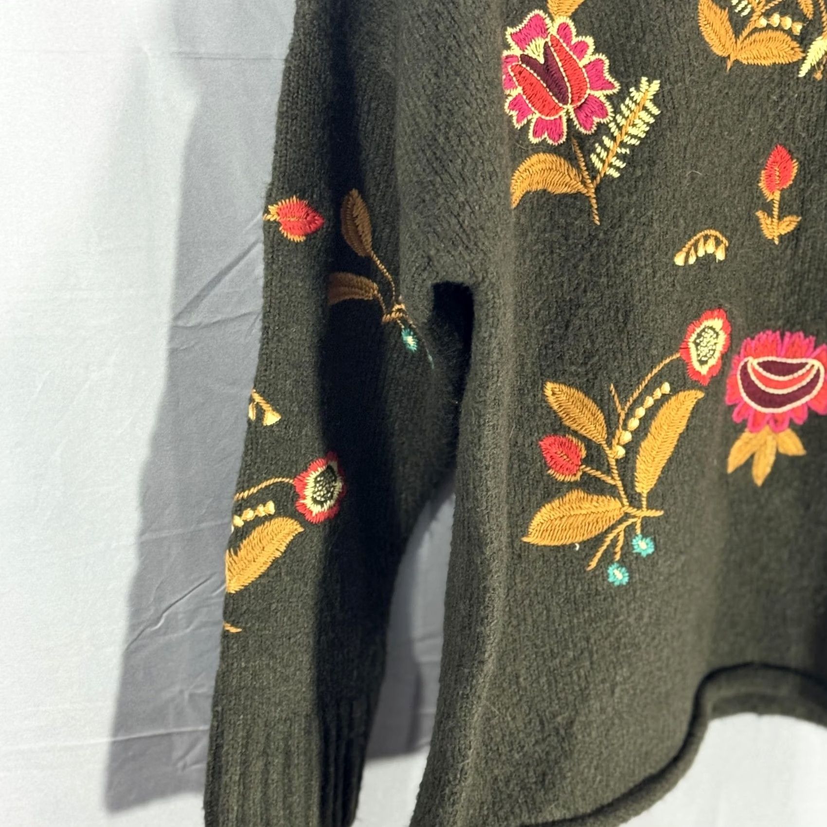Vintage Cliche' Sweater Womens Large Floral Embroidered Pullover Boho Knit Wool Blend Size L / US 10 / IT 46 - 5 Thumbnail