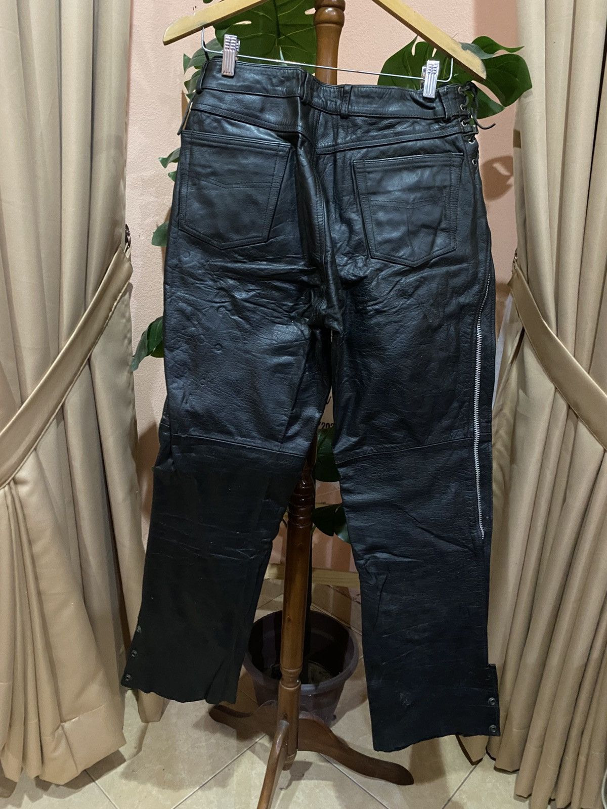 Genuine Leather Highway One Motorcycle Pants Side Zip & Snap Biker Chaps Size US 30 / EU 46 - 7 Thumbnail