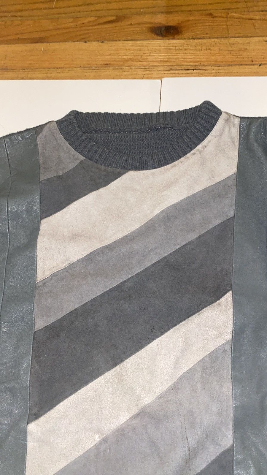 Vintage Vintage Wool and suede/leather Italian sweater. Size Large. Size US L / EU 52-54 / 3 - 2 Thumbnail