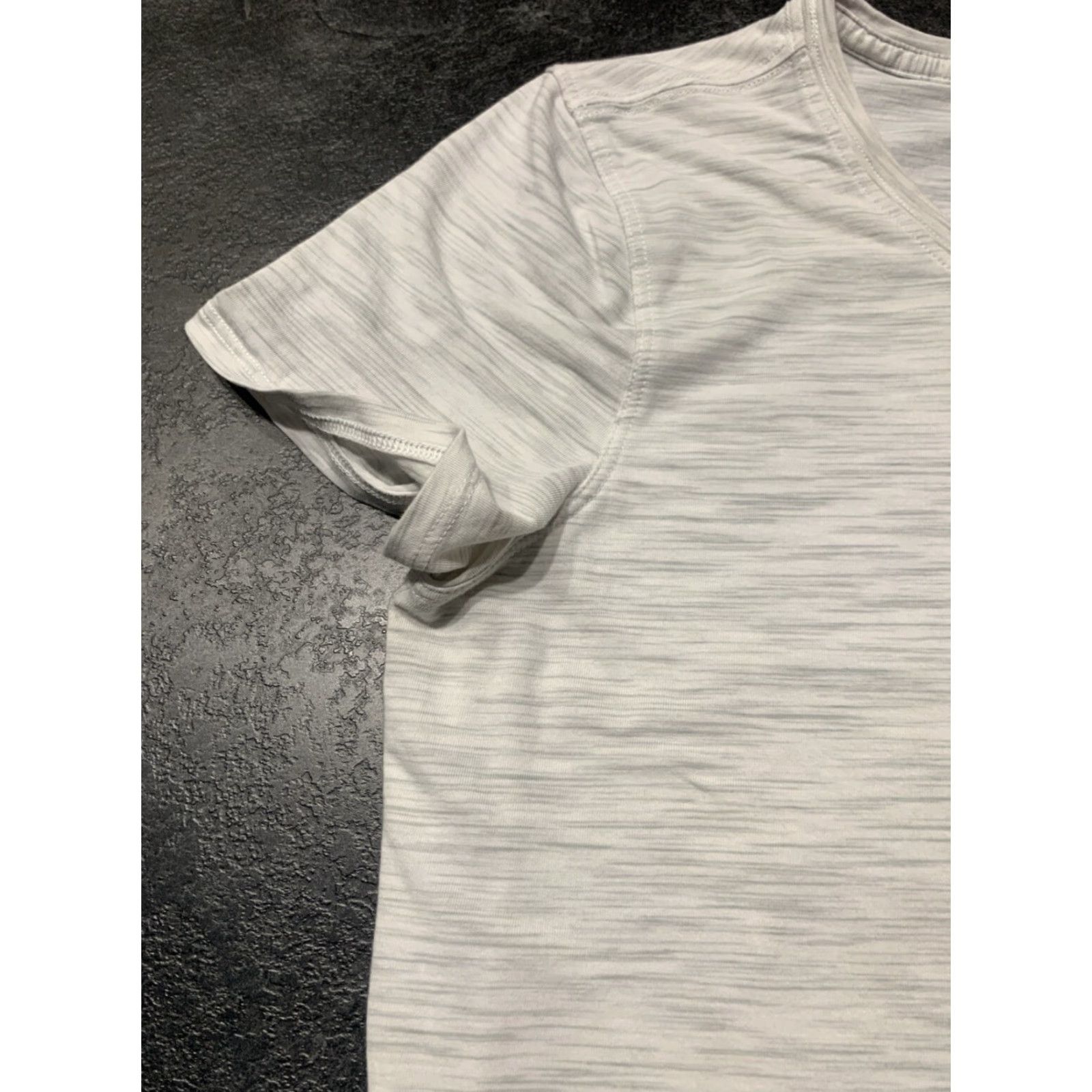 Lululemon Lululemon T-Shirt Women Size 6 Activewear Short Sleeve Boat Neck Striped Heathered Cotton Blend Pullover 90s Size M / US 6-8 / IT 42-44 - 4 Thumbnail