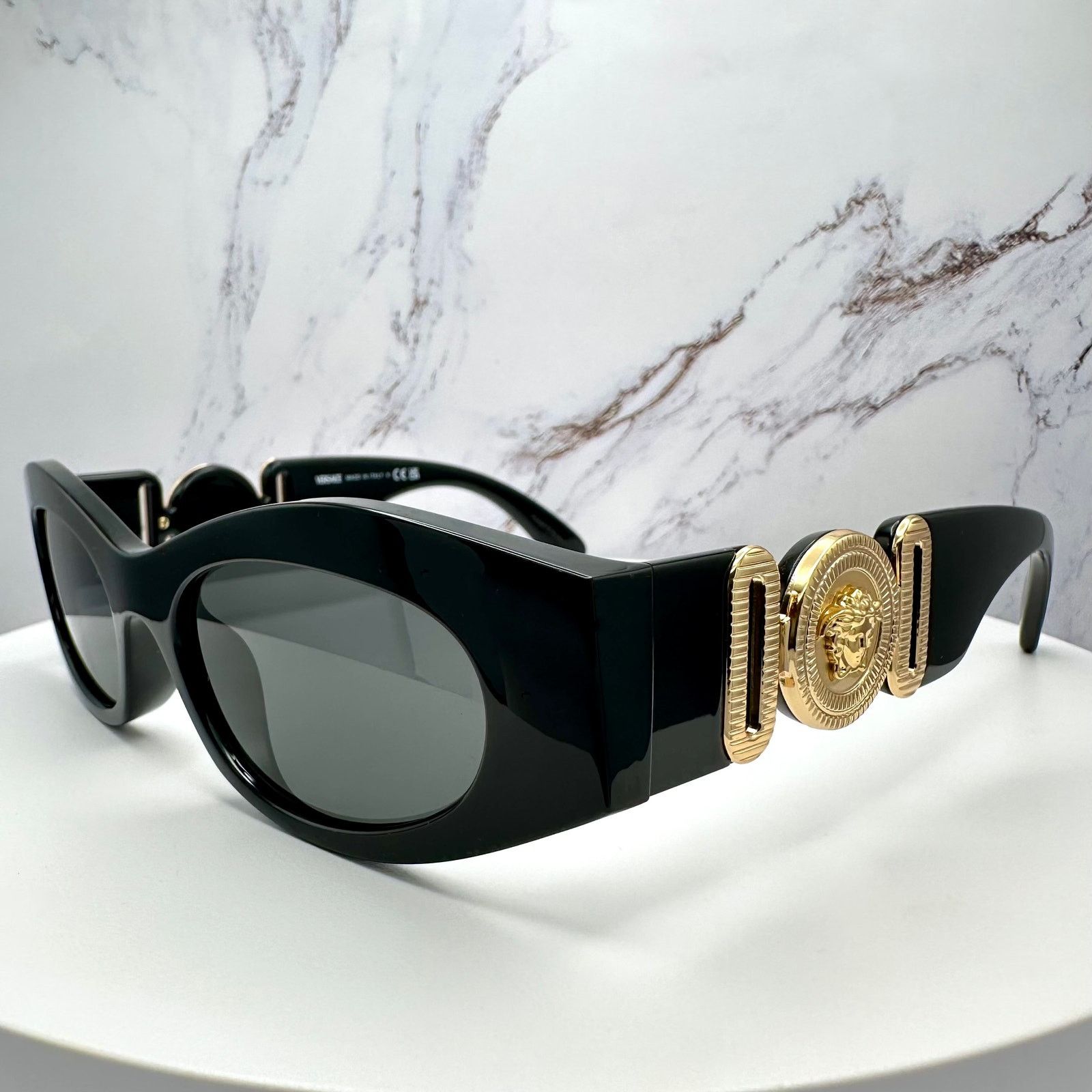 Versace New Versace Sunglasses Black Gold Seen On Sabrina Carpenter Size ONE SIZE - 3 Thumbnail
