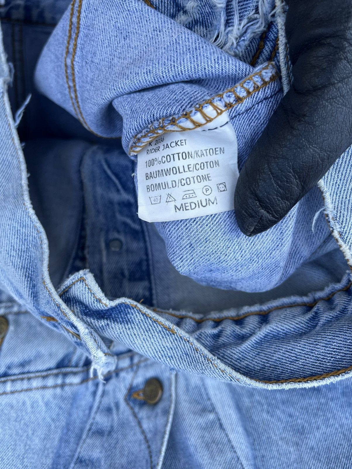 Lee Vintage Acid Bath Lee Distressed Custom Made Denim Jacket Size US L / EU 52-54 / 3 - 21 Thumbnail