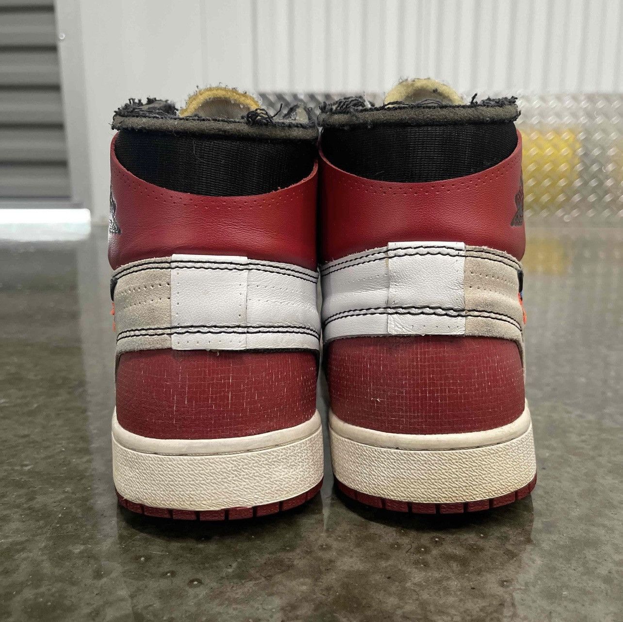 Jordan Brand × Off-White Off-White x Air Jordan 1 Retro High OG 'Chicago' Size US 10.5 / EU 43-44 - 5 Thumbnail