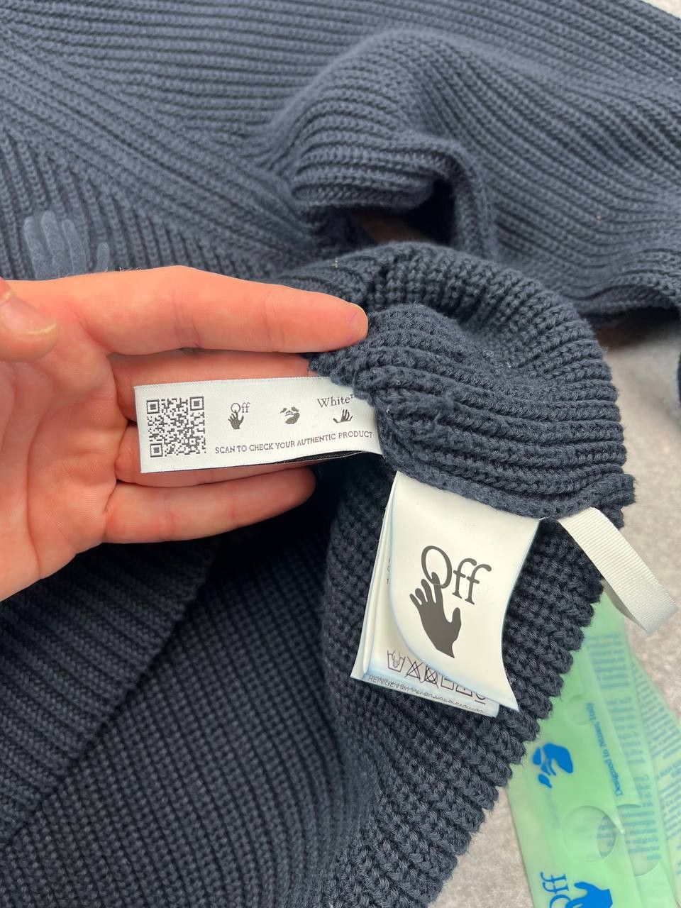 Off-White Off-White Hand Logo Navy Sweater small Size S / US 4 / IT 40 - 11 Thumbnail
