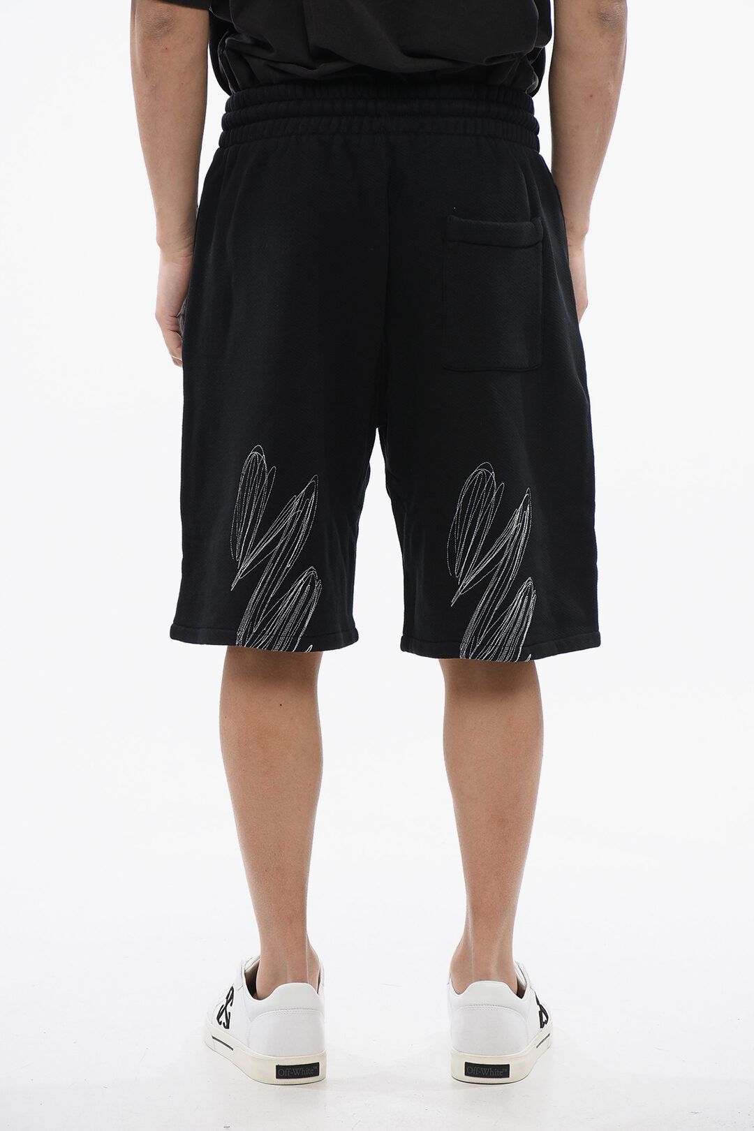 Off-White og1mm1025 Jogger Short in Black Size US 34 / EU 50 - 2 Thumbnail