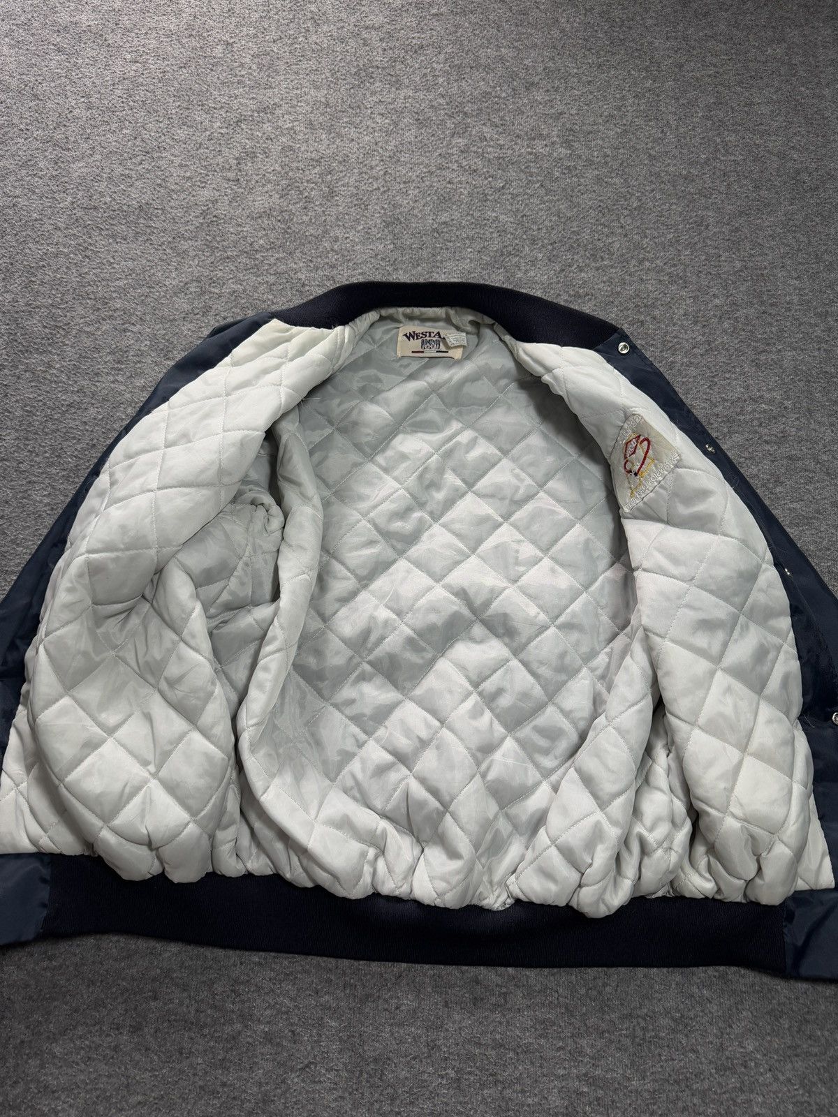 Vintage Vintage Baseball Bomber Jacket 90s made in USA workers quilt Size US L / EU 52-54 / 3 - 3 Thumbnail