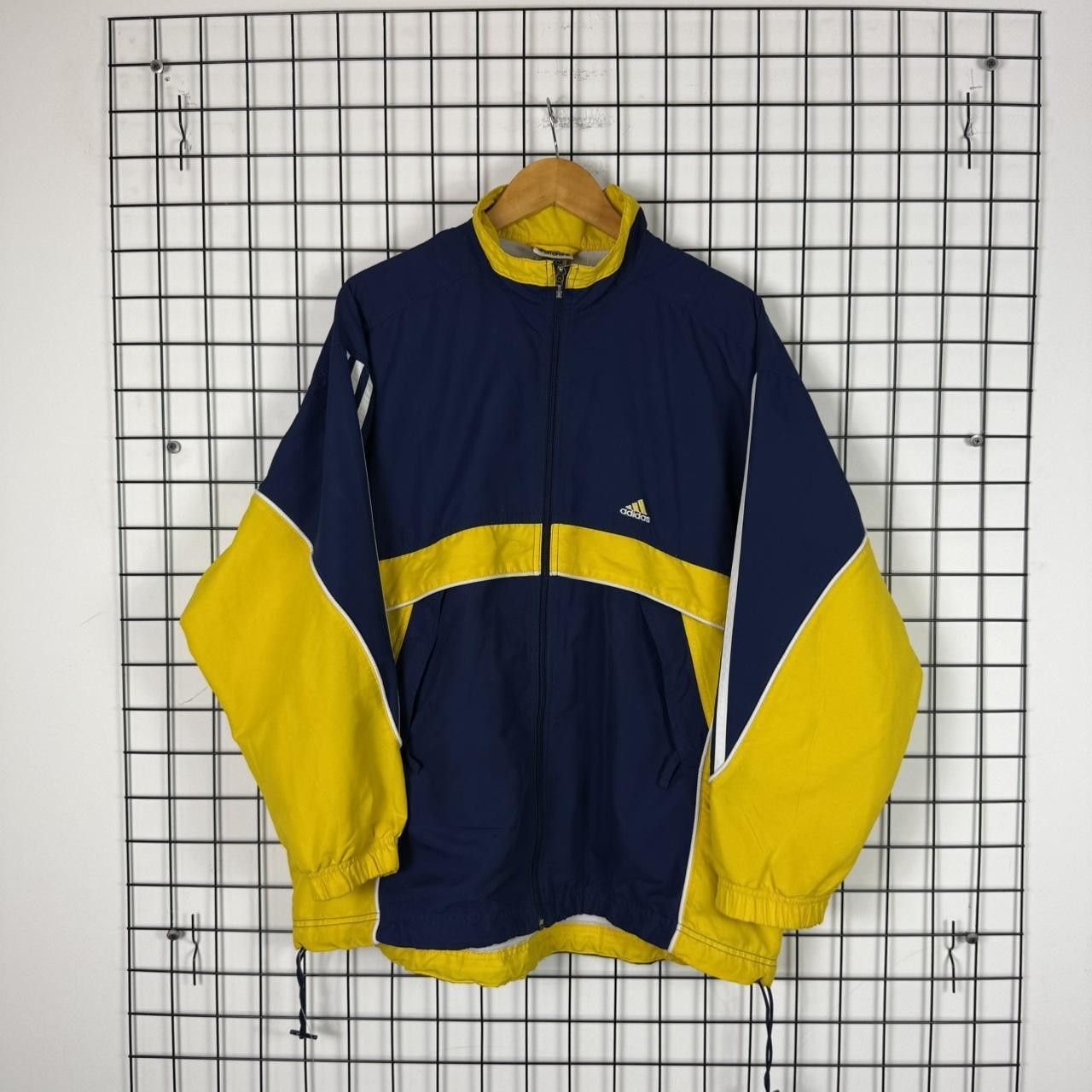 Adidas Adidas Windbreaker Vintage 90s Retro Jacket Size US L / EU 52-54 / 3 - 1 Thumbnail