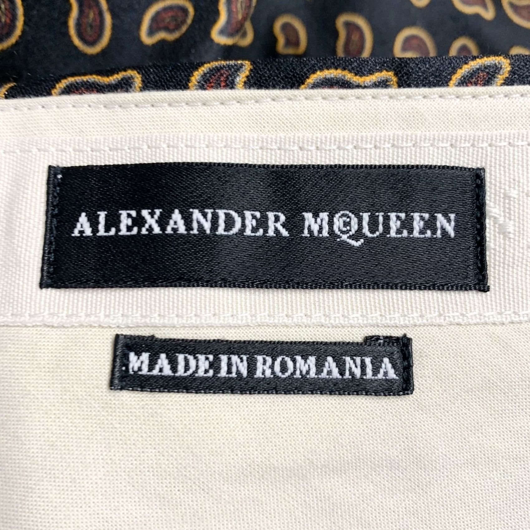 Alexander McQueen ALEXANDER MCQUEEN Size 34 Black Red Yellow Paisley Wool Silk Dress Pants Mens Size US 34 / EU 50 - 5 Thumbnail