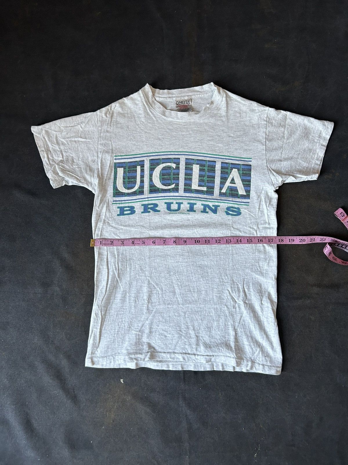 Vintage Vintage 90s UCLA Bruins T Shirt Thrashed ERD Paly Size US S / EU 44-46 / 1 - 6 Thumbnail