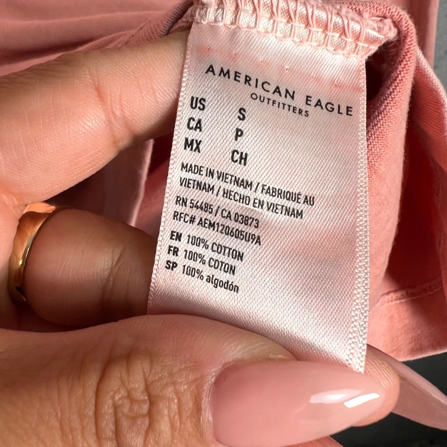American Eagle Outfitters American Eagle Outfitters Super Soft Long Sleeve Graphic T-Shirt Salmon Pink Small Mens Size S / US 4 / IT 40 - 4 Thumbnail