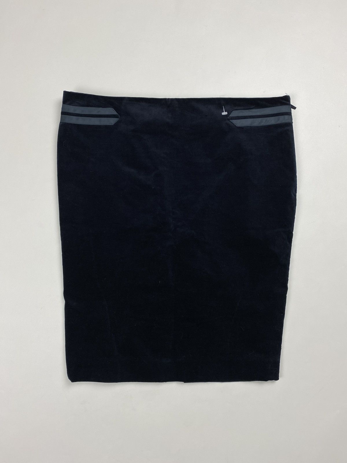 Gucci Gucci By Tom Ford Vintage 2005 Ladies Velour Pencil Skirt Size 32" / US 10 / IT 46 - 1 Thumbnail