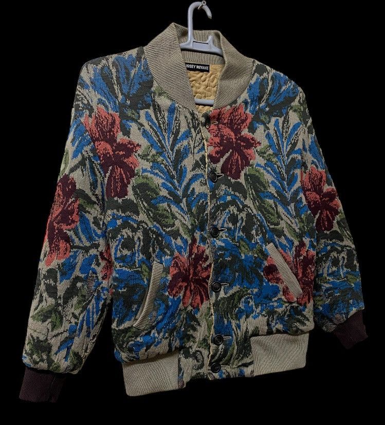 Issey Miyake 80s Masterpiece issey miyake bomber floral Size US M / EU 48-50 / 2 - 2 Thumbnail