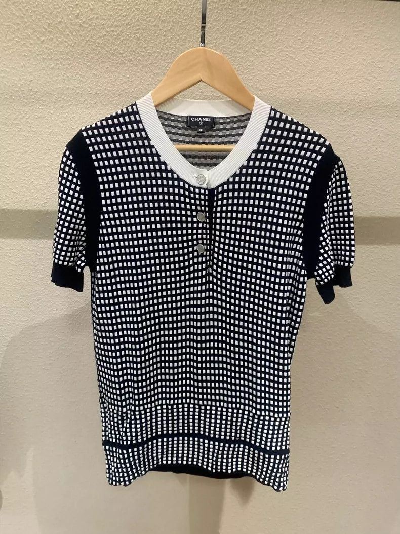 Chanel Chanel Double C button black and white plaid knitted short Size XS / US 0-2 / IT 36-38 - 1 Thumbnail
