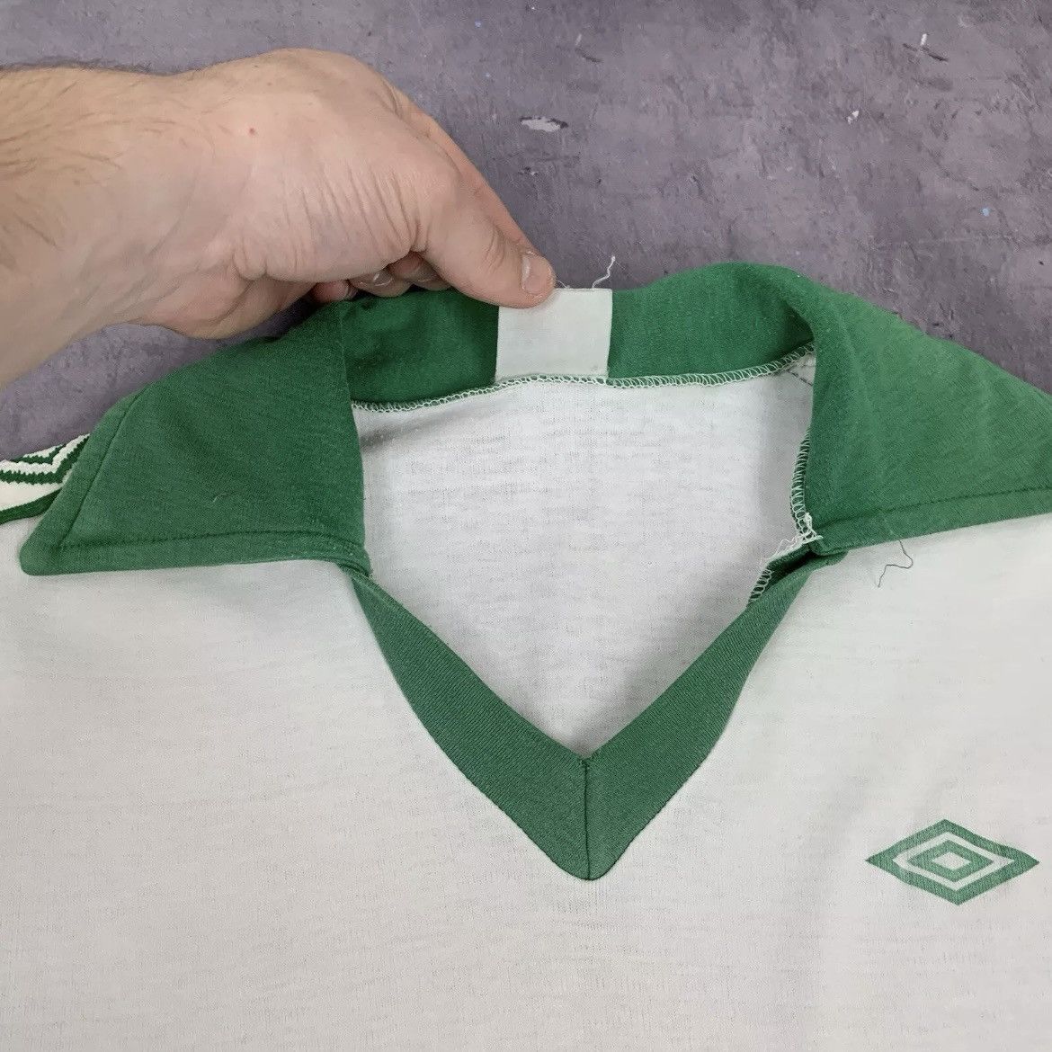 Umbro Rare! Umbro Soccer Jersey Shirt 80s Celtic? Size US M / EU 48-50 / 2 - 13 Thumbnail