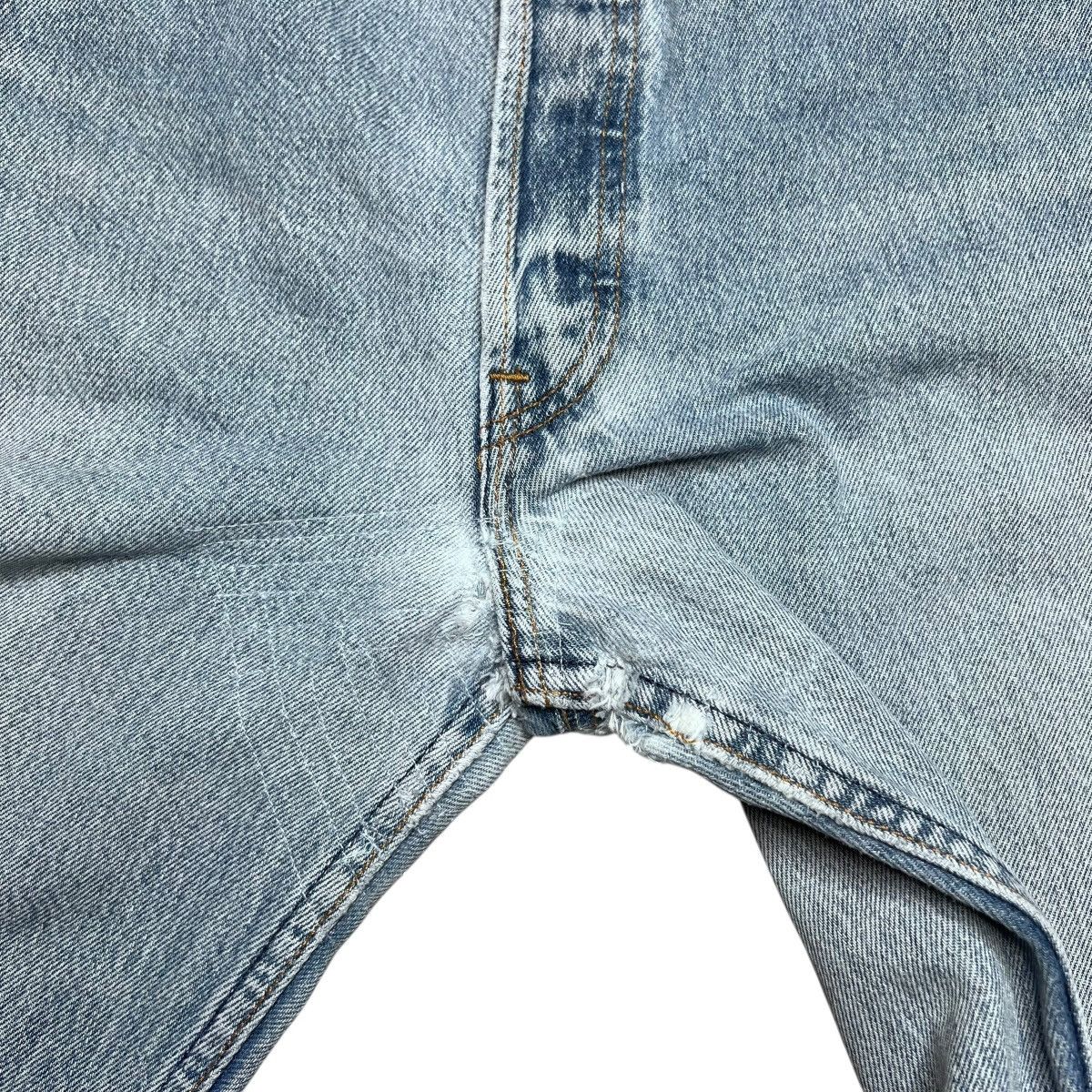 Levi's Vintage 1990s Levi’s 501 Button Fly Made In USA Denim Jeans Size US 32 / EU 48 - 12 Thumbnail