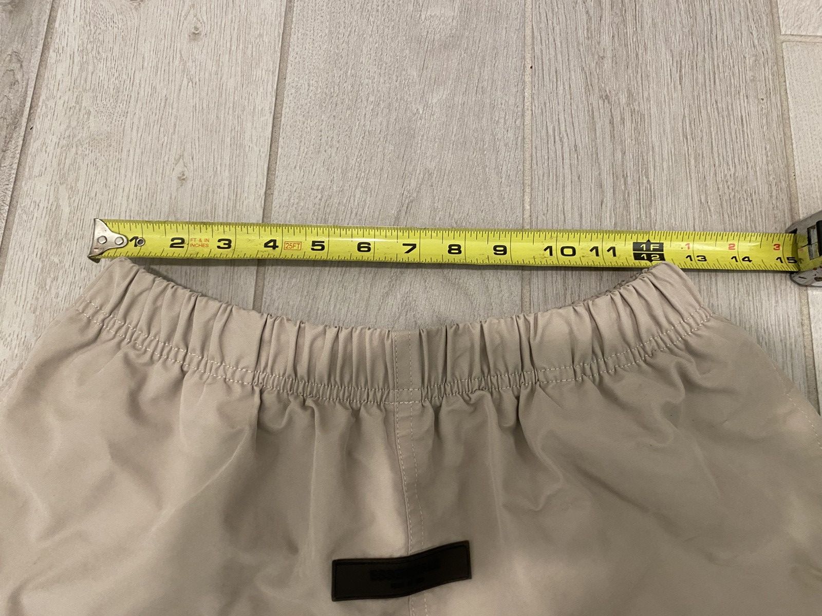 Fear of God Fear of God x Essentials Desert Taupe Logo Dock Shorts Size US 28 / EU 44 - 5 Thumbnail