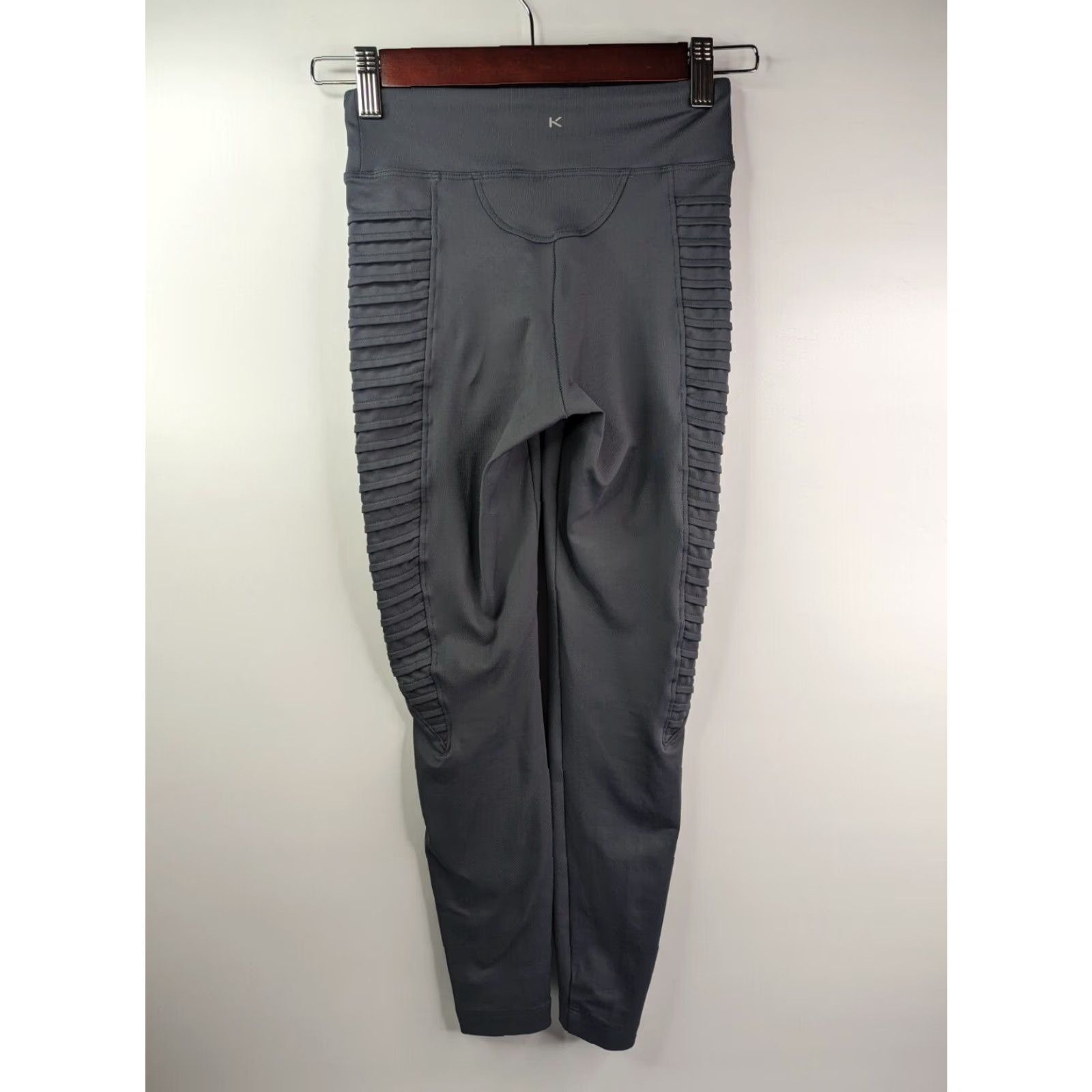 Vintage KORAL x REVOLVE Wave Stair High Rise Leggings Womens XS Gray Knit Nylon Compression Firm Athletic Yoga Activewear Size XS Regular | 8154734 Size 26" / US 2 / IT 38 - 3 Thumbnail