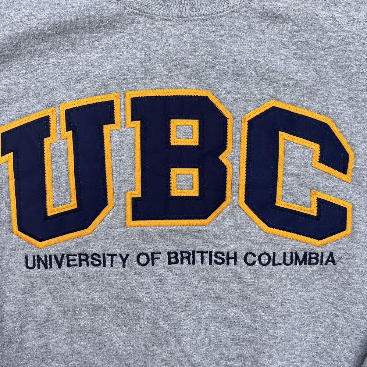 Vintage 1980s UBC Thrashed Raglan Sweatshirt Size US M / EU 48-50 / 2 - 5 Thumbnail